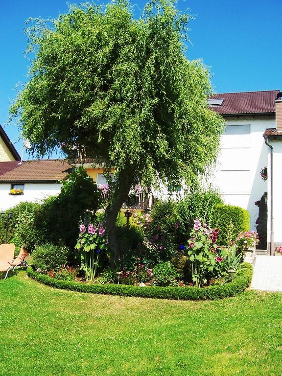 Haus Rossner Daire Nemmersdorf Dış mekan fotoğraf