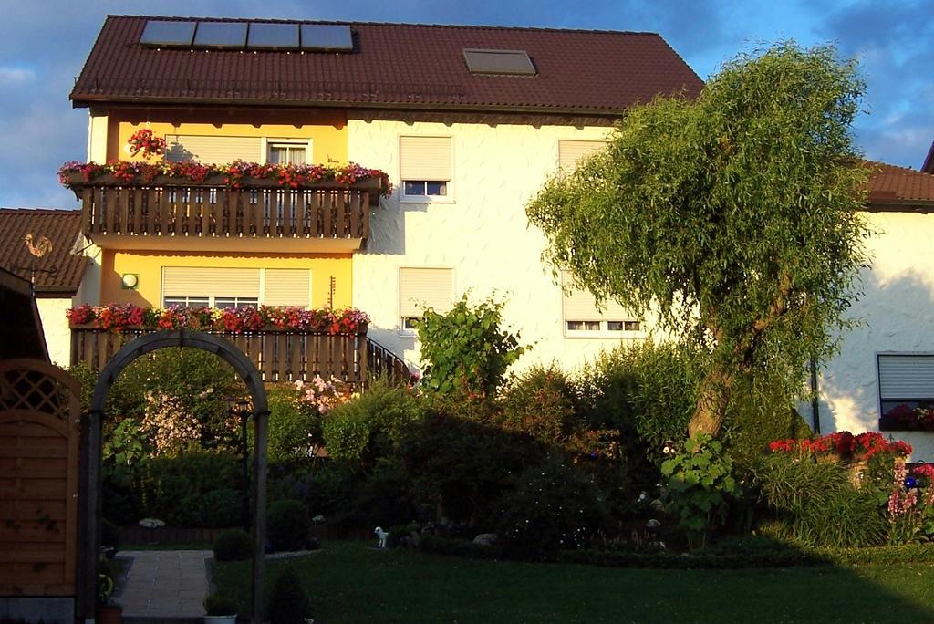 Haus Rossner Daire Nemmersdorf Dış mekan fotoğraf