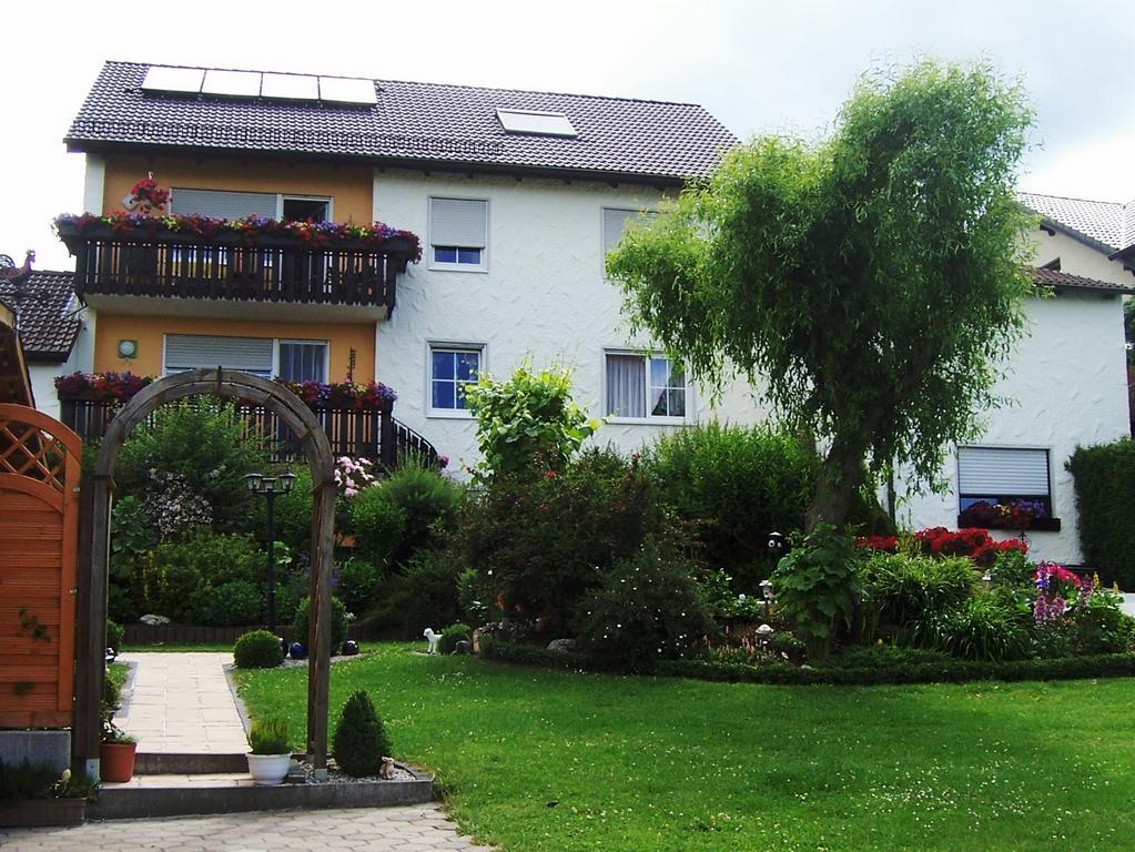 Haus Rossner Daire Nemmersdorf Dış mekan fotoğraf